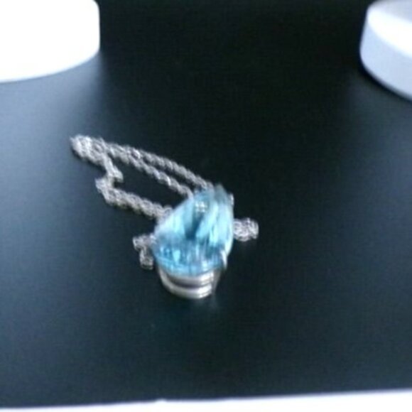 Natural Blue Topaz Pear shaped 30mm X 17MM Pendant 18" J Avery twisted chain - Picture 6 of 16